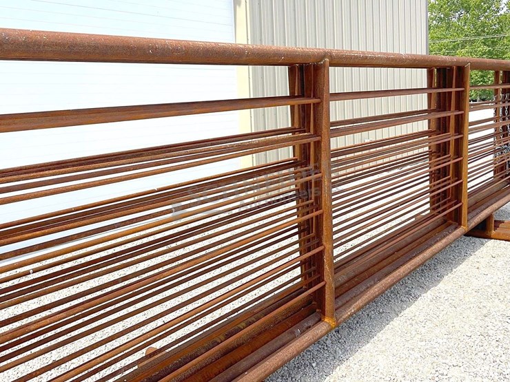 6--unused-24'-freestanding-corral-panels-image-6