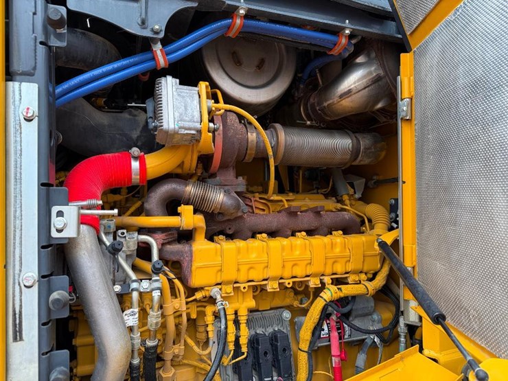 2019-deere-544l-image-33