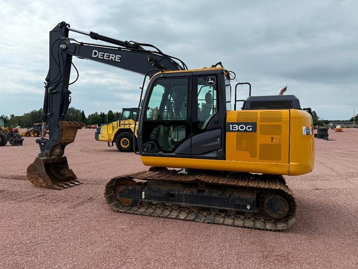 deere-130g-image-5