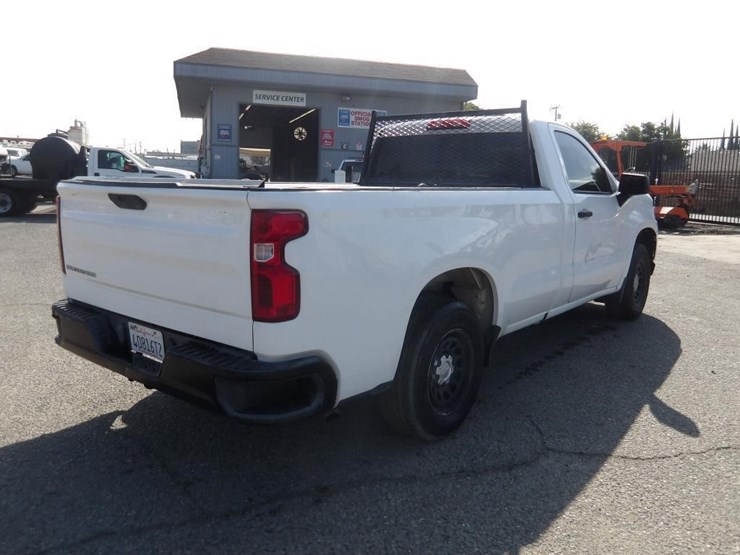 2019-chevrolet-silverado-1500-image-4