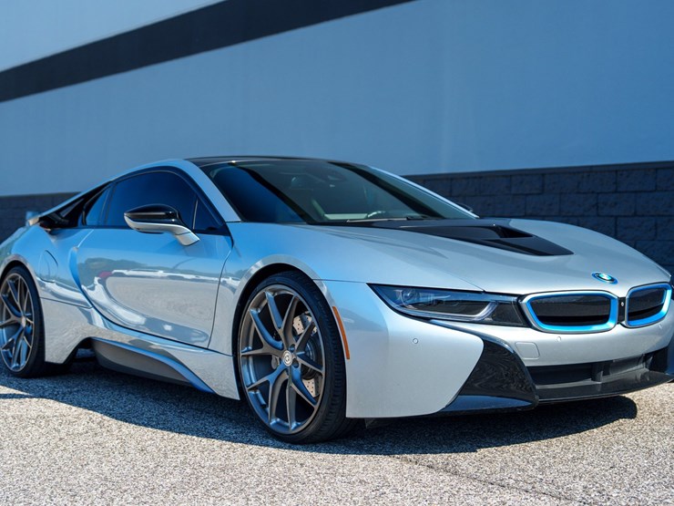 #1064-•-2015-bmw-i-8-image-3