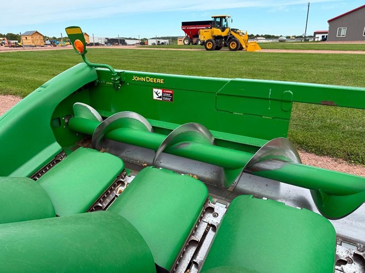 john-deere-608c-stalkmaster-image-13