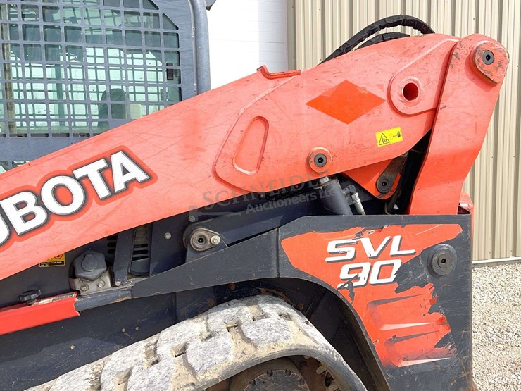 2015-kubota-svl90-image-41