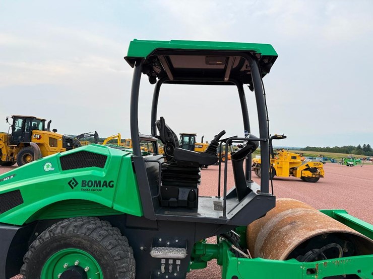 2019-bomag-bw145d-5-image-10