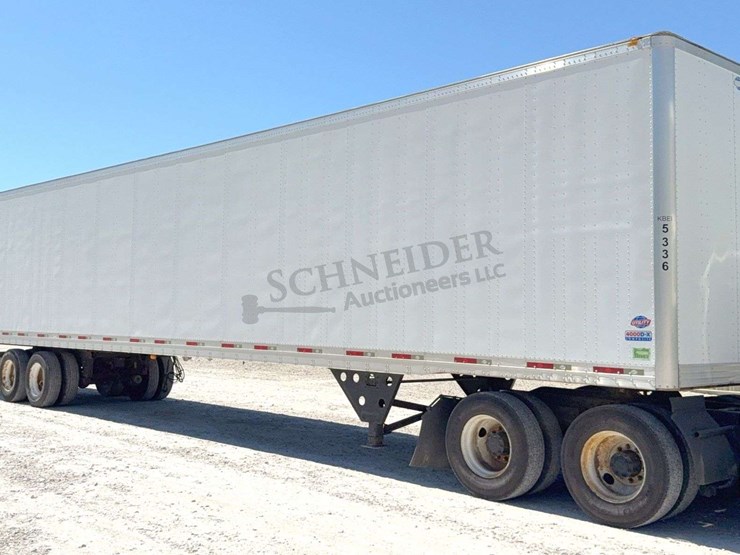 2014-utility-4000dx-image-2