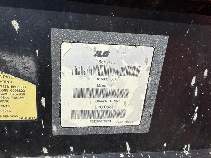 2014-jlg-g6-42a-image-45