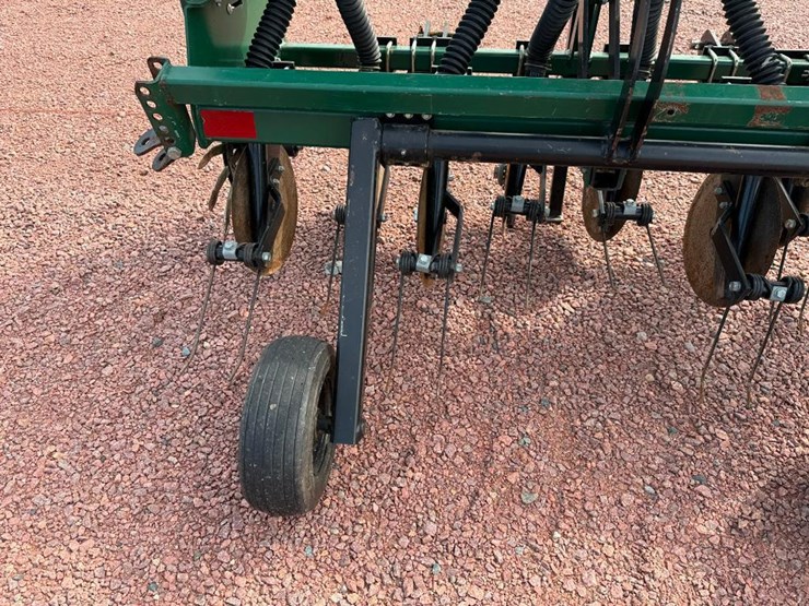 sukup-food-plot-planter-image-13