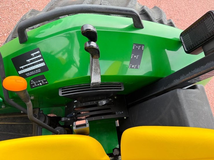 john-deere-5320-image-44
