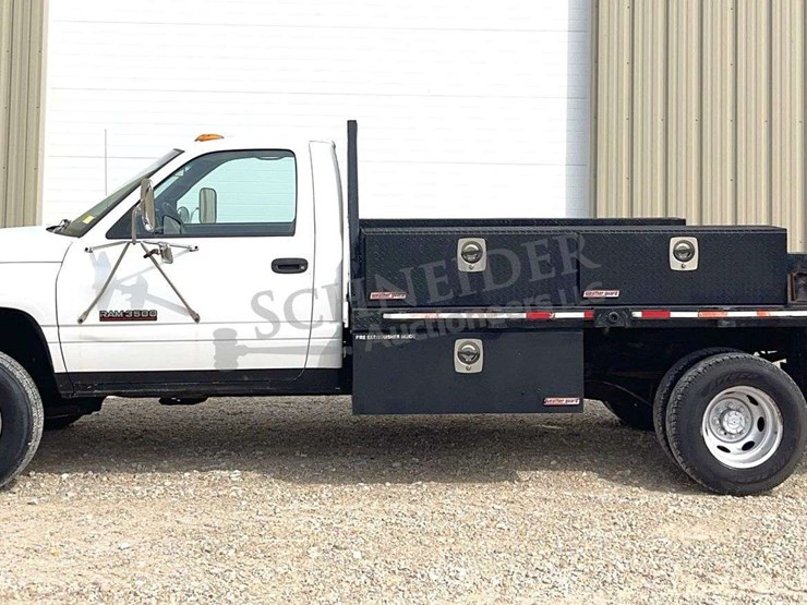 2000-dodge-ram-3500-image-4