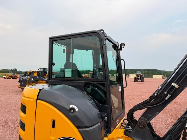 2023-deere-50g-image-19