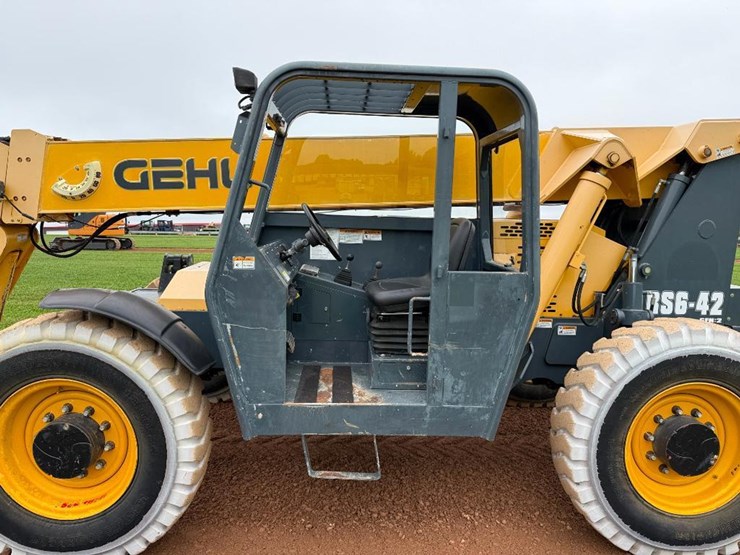2015-gehl-rs6-42-image-12