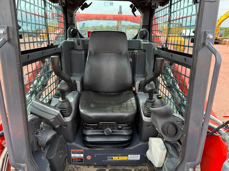 2024-kubota-svl75-3-image-26