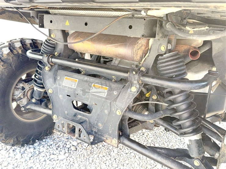 2023-can-am-hd10-defender-limited-4x4-utv-image-20