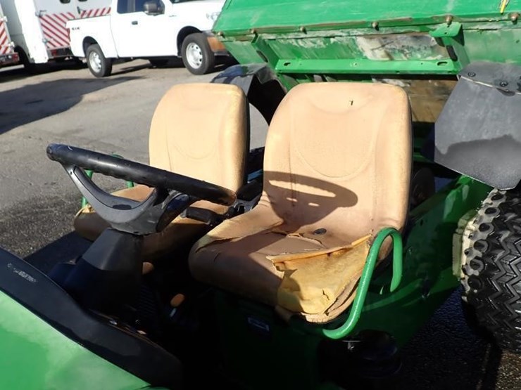 2012-john-deere-gator-image-10