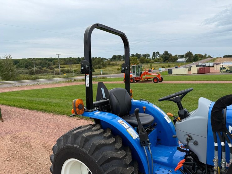 new-holland-workmaster-35-image-20