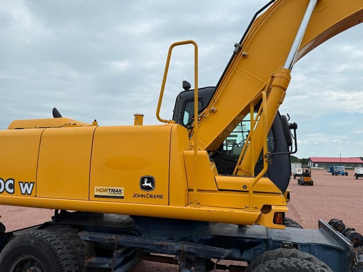 deere-210c-w-image-10