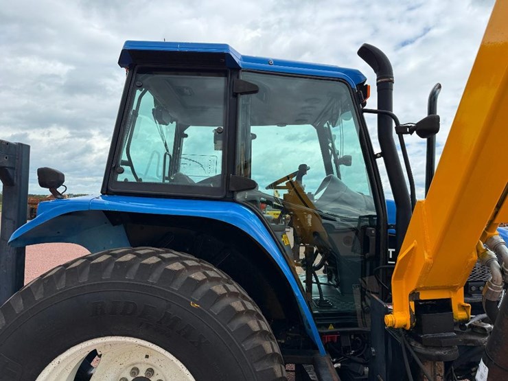 new-holland-ts110-image-12