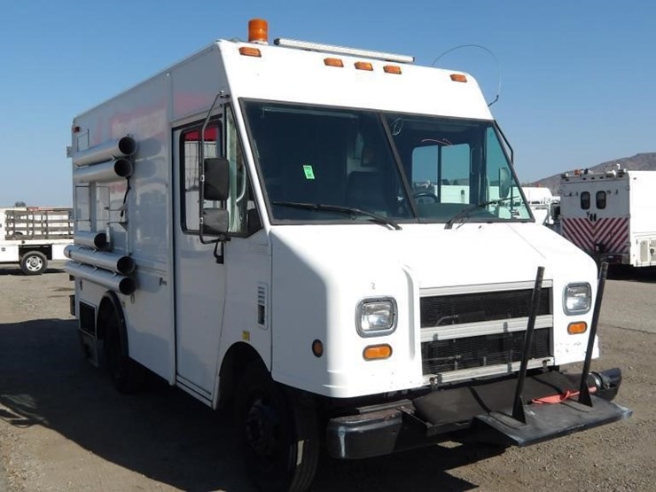 2003-workhorse-p42-image-2