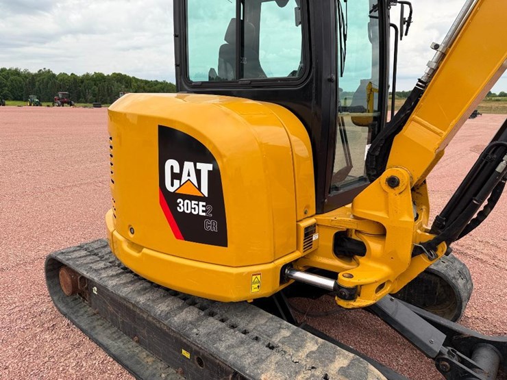 caterpillar-305e2-cr-image-12