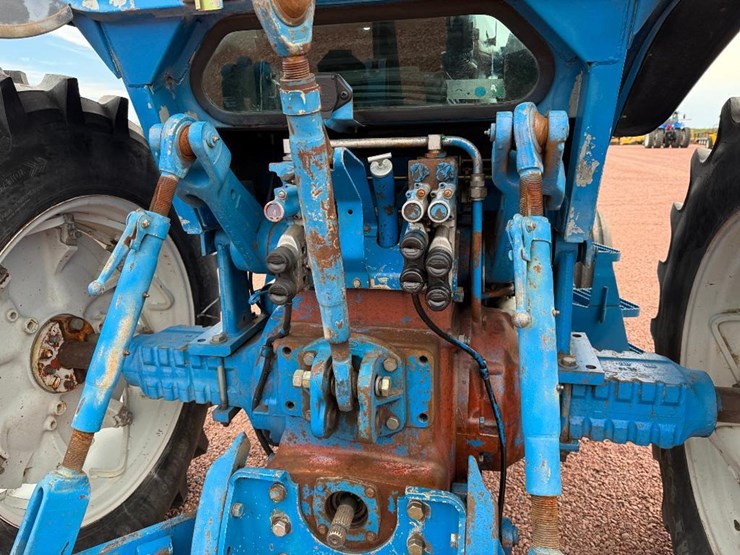ford-8630-image-26