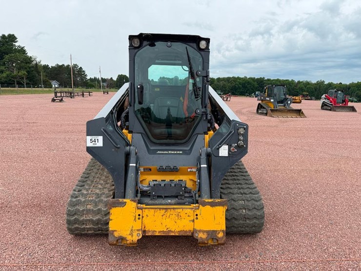 2022-deere-333g-image-2