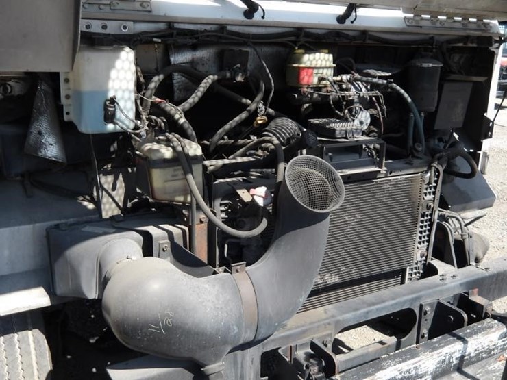 2008-workhorse-w62-image-11