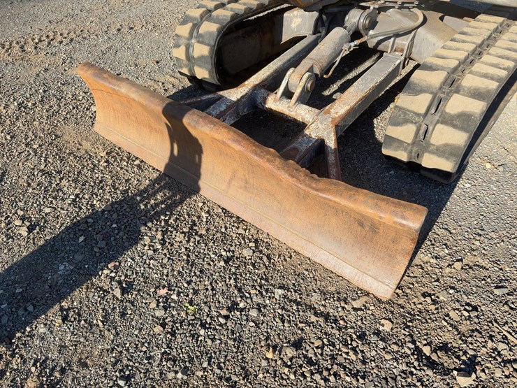 2003-volvo-ec35-image-16