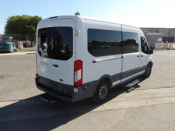 2017-ford-transit-image-4