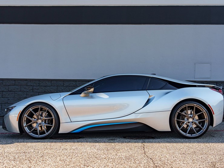#1064-•-2015-bmw-i-8-image-8