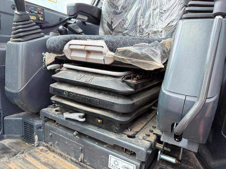 case-cx60c-image-45