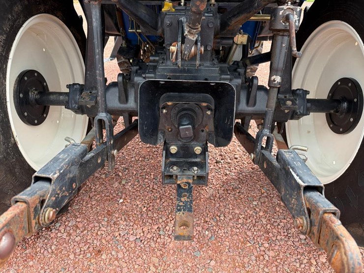 new-holland-tc35da-image-25
