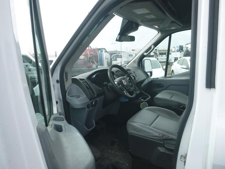 2018-ford-transit-image-5