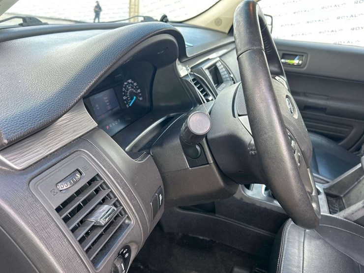2016-ford-flex-image-14