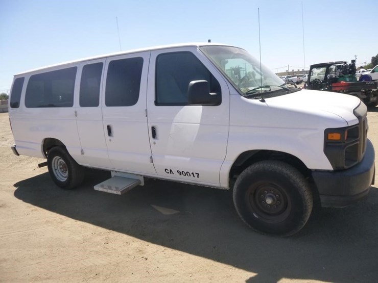 2008-ford-e350-image-3