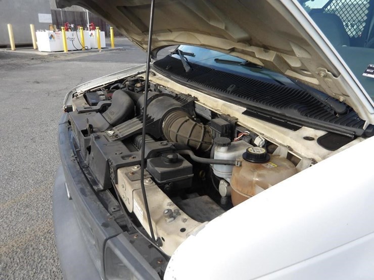 2005-ford-e350-image-7