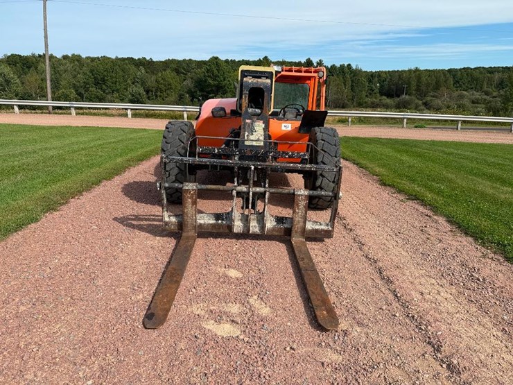 2014-jlg-g6-42a-image-2