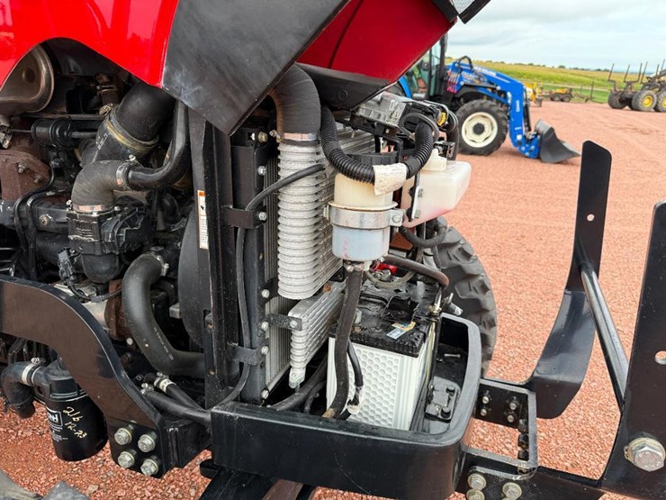 case-ih-farmall-50a-image-34