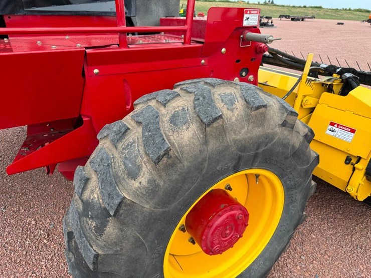 new-holland-hw305-image-10