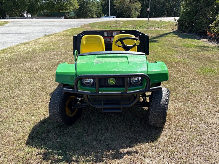 john-deere-gator-image-8