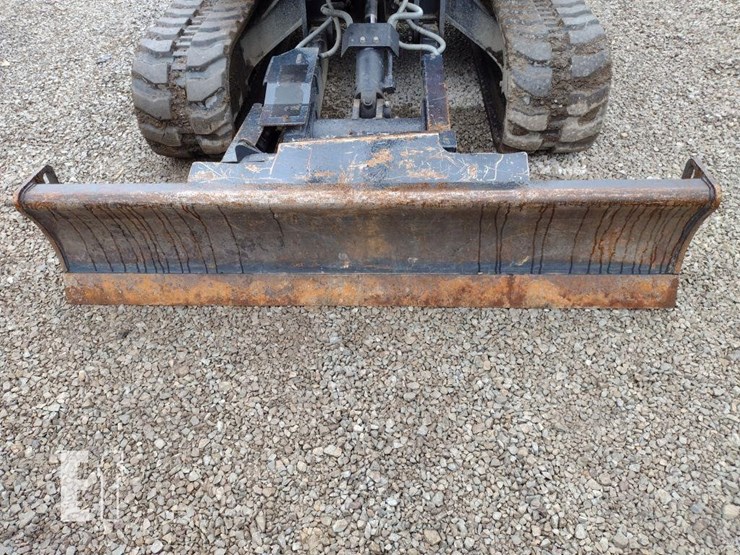 2016-kubota-kx040-4-image-18