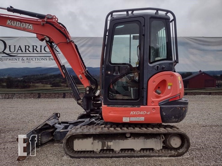 2016-kubota-kx040-4-image-12