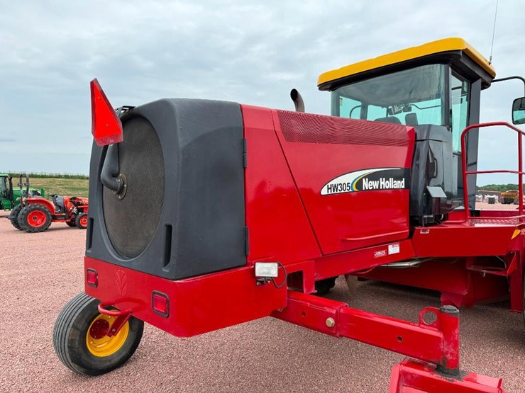 new-holland-hw305-image-15