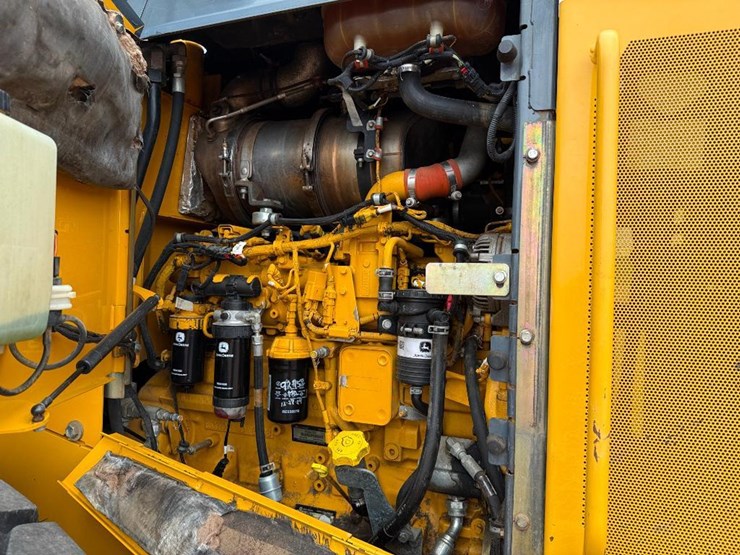 deere-524k-image-22