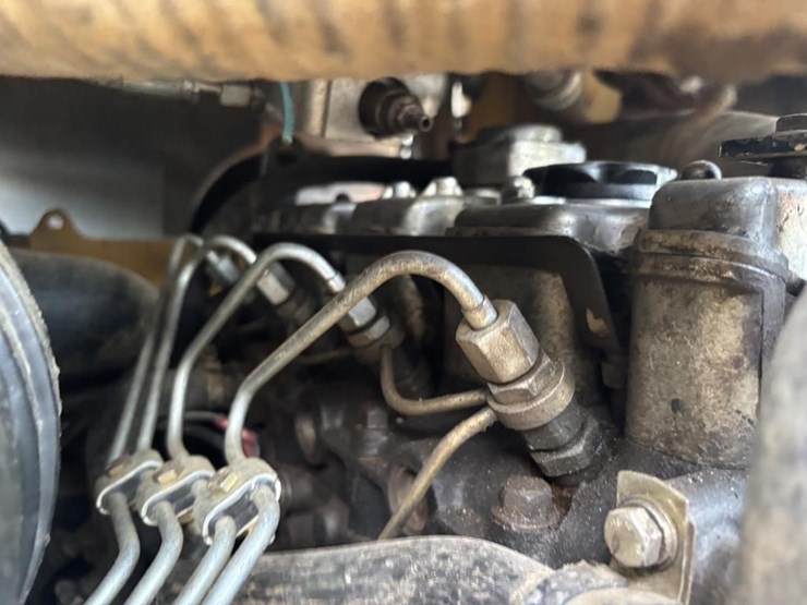 caterpillar-257b2-image-40