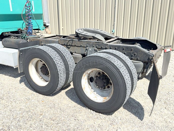 2003-peterbilt-378-image-78