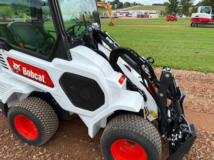 2024-bobcat-l28-image-25
