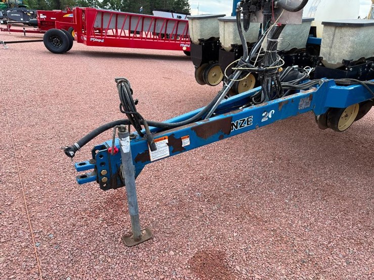 1999-kinze-2000-image-17