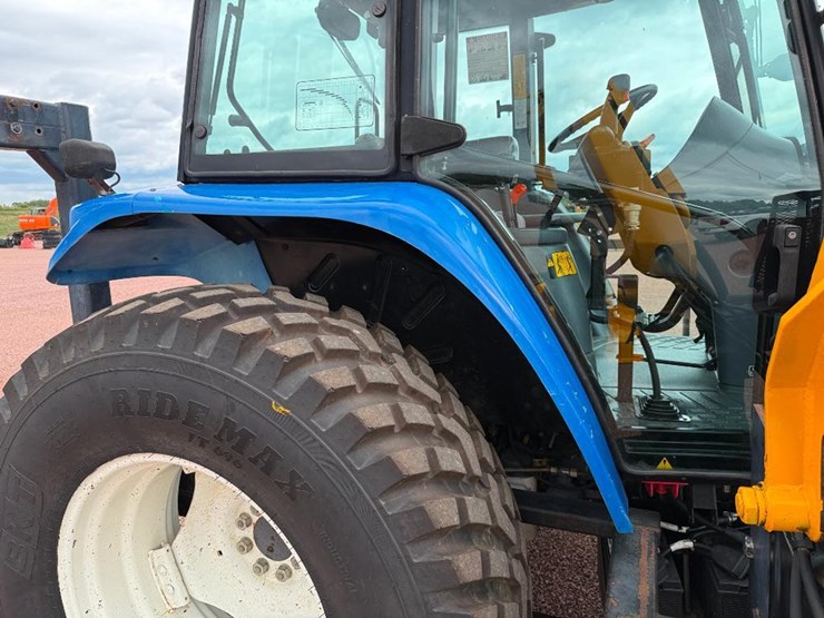 new-holland-ts110-image-11