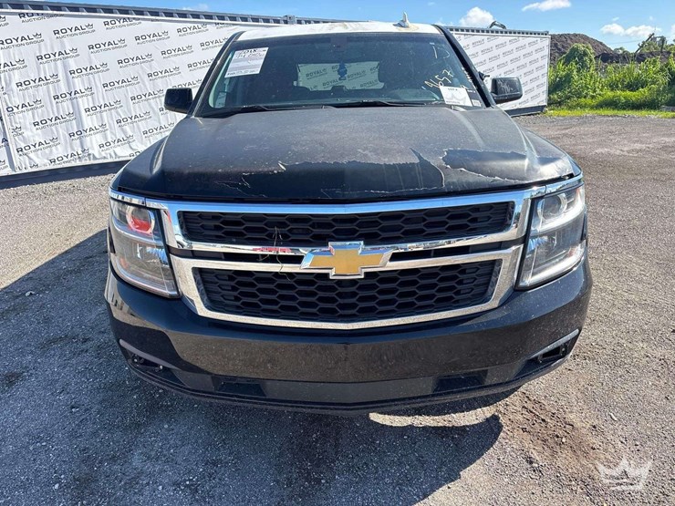 2018-chevrolet-tahoe-image-21