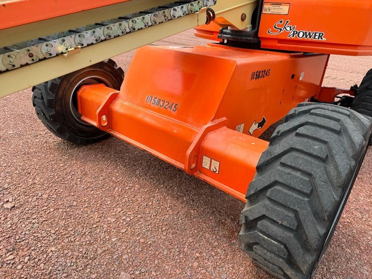 jlg-400s-image-11